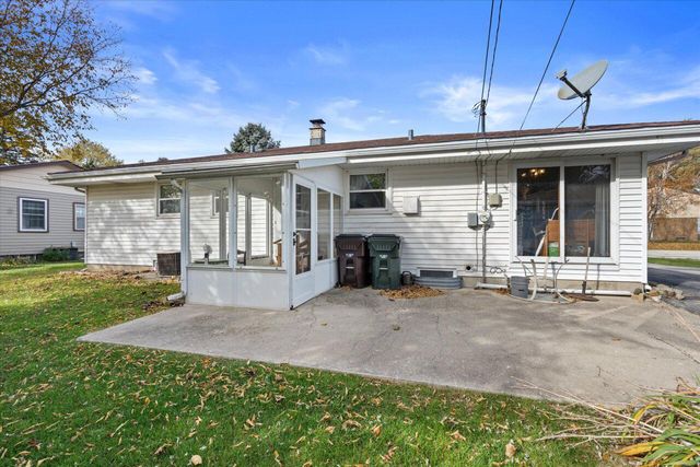 7329 Cliffside DRIVE, Racine, WI 53402