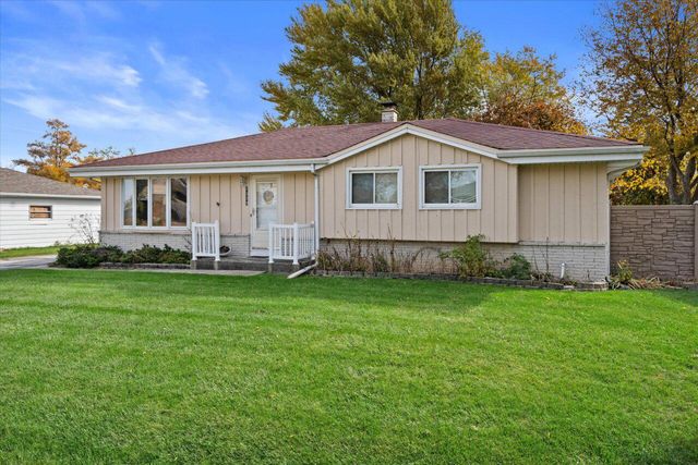 7329 Cliffside DRIVE, Racine, WI 53402