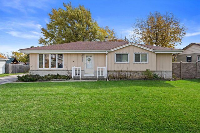 7329 Cliffside DRIVE, Racine, WI 53402