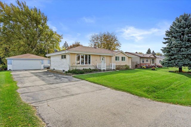 7329 Cliffside DRIVE, Racine, WI 53402