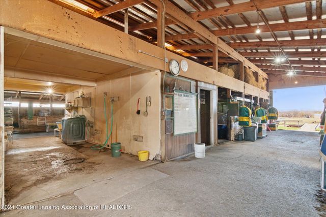 2474 Tomlinson Road, Mason, MI 48854