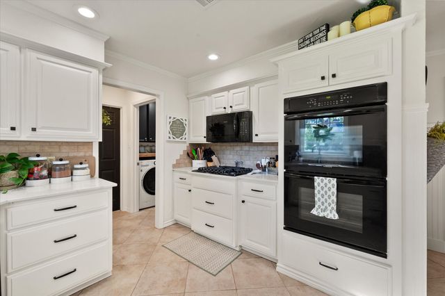 716 Meadow Drive, Corsicana, TX 75110