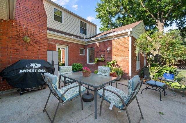 716 Meadow Drive, Corsicana, TX 75110