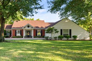 716 Meadow Drive, Corsicana, TX 75110