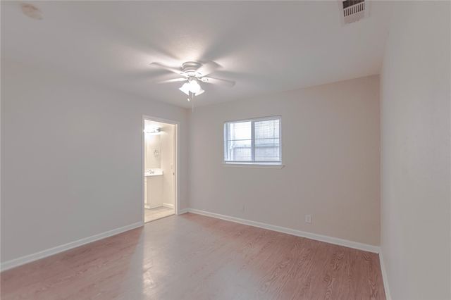 2005 Matthews LN 2, Austin, TX 78745