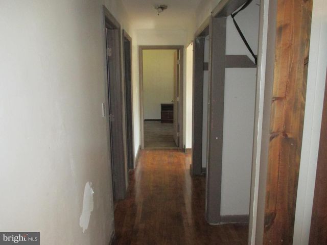 11198 KNOBLEY RD, Keyser, WV 26726