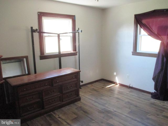 11198 KNOBLEY RD, Keyser, WV 26726