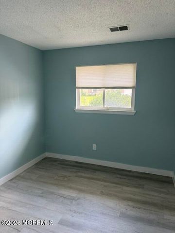 80 Bowline Street, Barnegat, NJ 08005