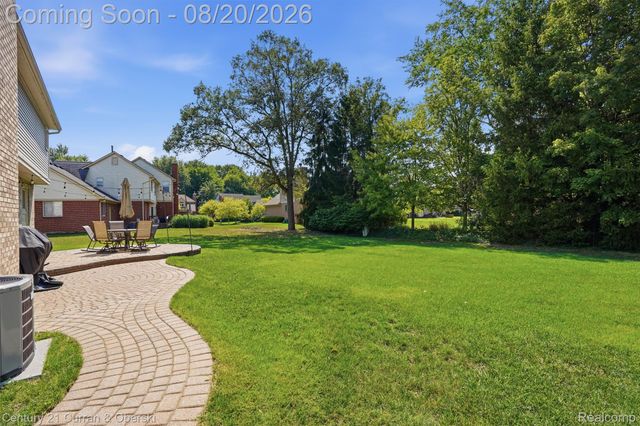 840 Pheasant Woods Drive, Canton Charter Township, MI 48188