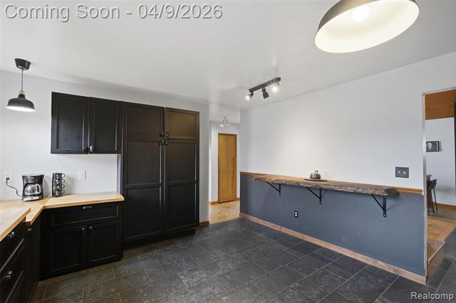 2929 Acorn Lane, Howell, MI 48843
