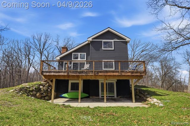 2929 Acorn Lane, Howell, MI 48843