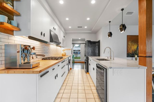 1111 Radam CIR, Austin, TX 78745