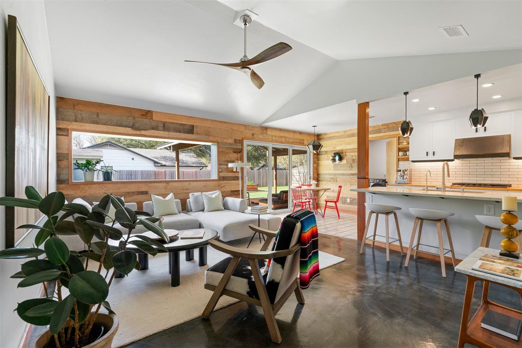 1111 Radam CIR, Austin, TX 78745