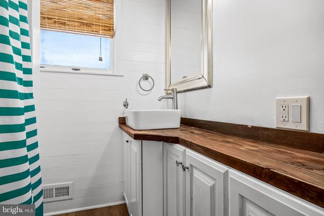 6714 ROGERS, Pennsauken, NJ 08109