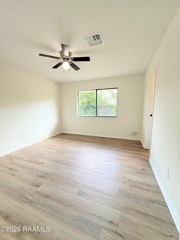 208 Castle Row, Lafayette, LA 70506