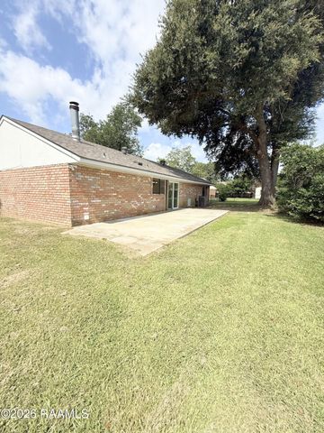 208 Castle Row, Lafayette, LA 70506