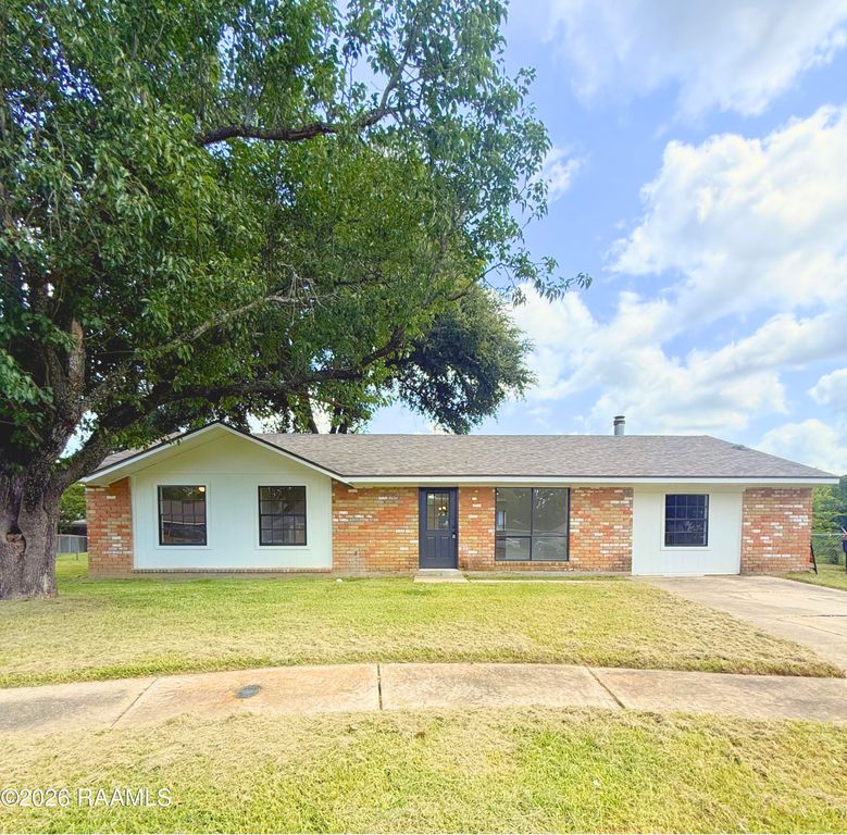 208 Castle Row, Lafayette, LA 70506