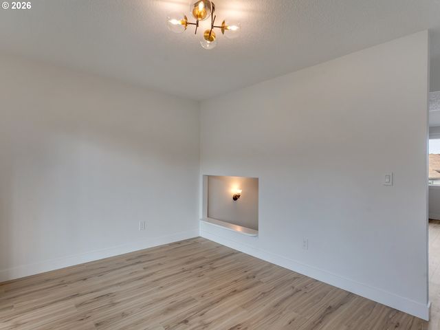 6228 MERIDIAN Cir 7, West Linn, OR 97068