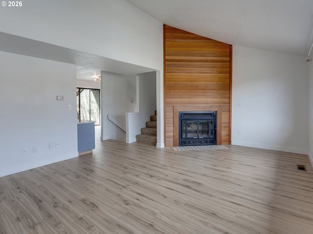 6228 MERIDIAN Cir 7, West Linn, OR 97068