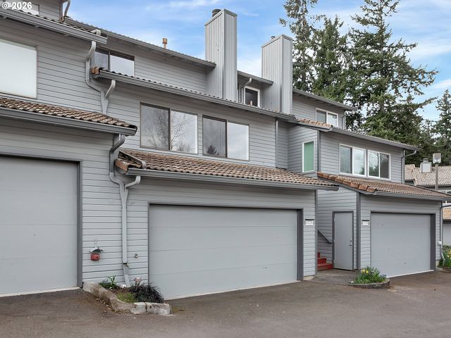 6228 MERIDIAN Cir 7, West Linn, OR 97068