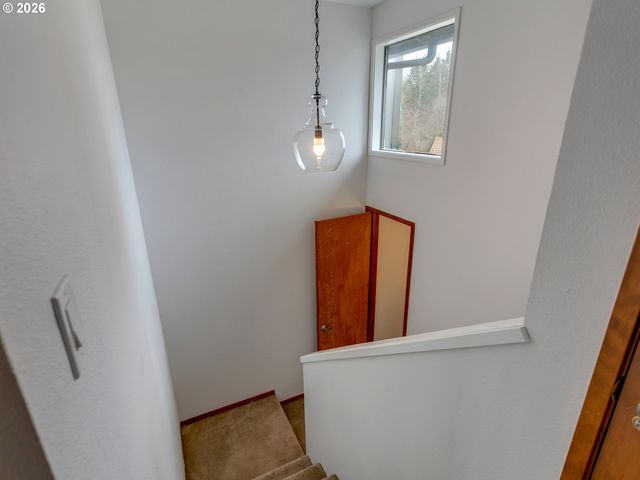 6228 MERIDIAN Cir 7, West Linn, OR 97068