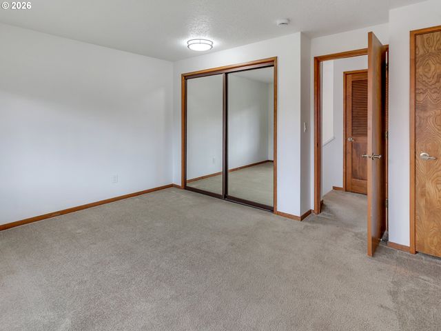 6228 MERIDIAN Cir 7, West Linn, OR 97068