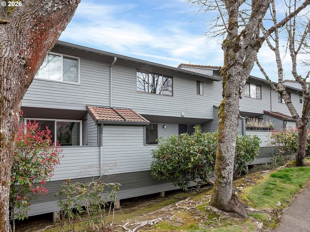 6228 MERIDIAN Cir 7, West Linn, OR 97068