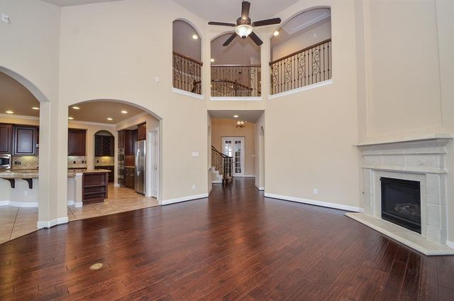 510 Mcallister Avenue, Sugar Land, TX 77479