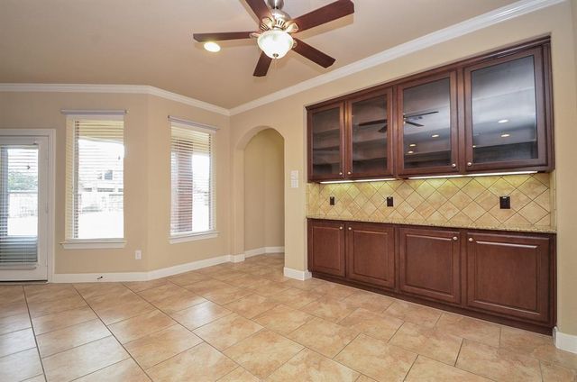 510 Mcallister Avenue, Sugar Land, TX 77479