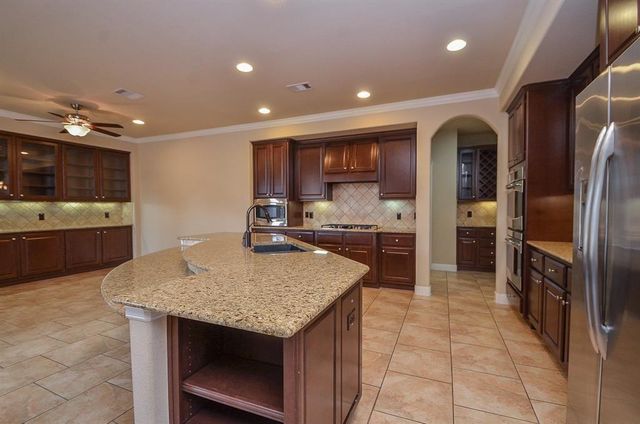 510 Mcallister Avenue, Sugar Land, TX 77479