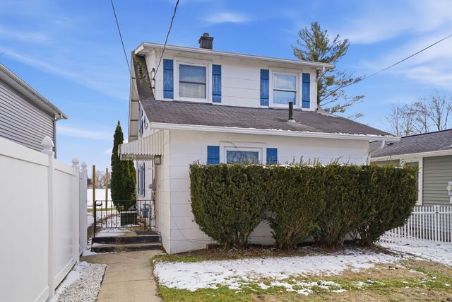 8929 Waruf Avenue, Portage City, MI 49002