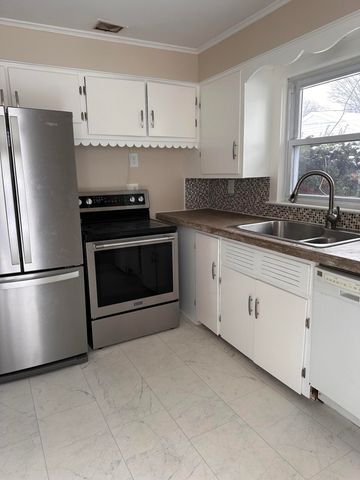 8929 Waruf Avenue, Portage City, MI 49002