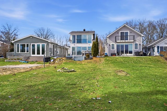 8929 Waruf Avenue, Portage City, MI 49002