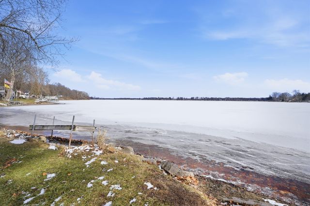 8929 Waruf Avenue, Portage City, MI 49002