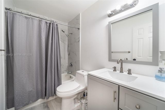 4360 NW 32nd Ct, Lauderdale Lakes, FL 33319