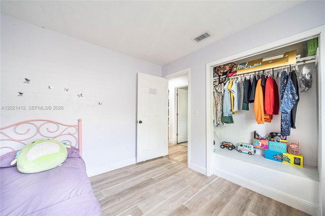 4360 NW 32nd Ct, Lauderdale Lakes, FL 33319