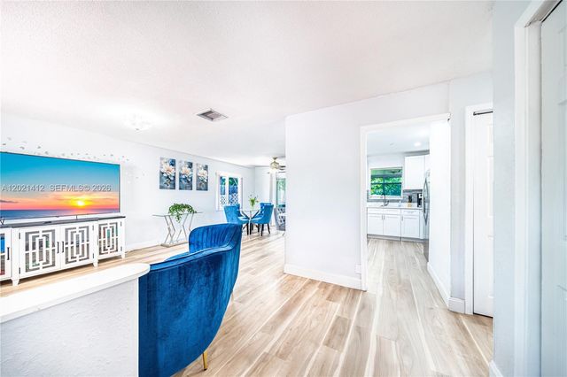 4360 NW 32nd Ct, Lauderdale Lakes, FL 33319