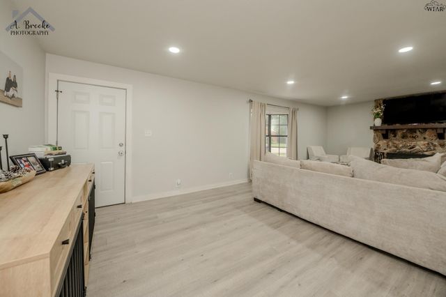 4665 MISTLETOE DRIVE, Wichita Falls, TX 76310