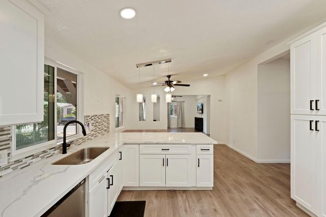 13 River Bend Dr, Lodi, CA 95242