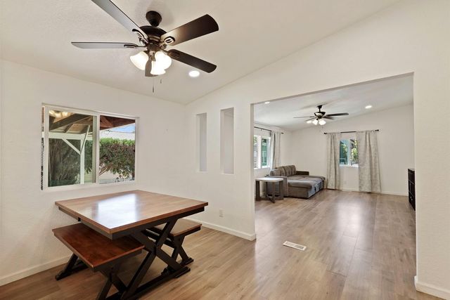 13 River Bend Dr, Lodi, CA 95242