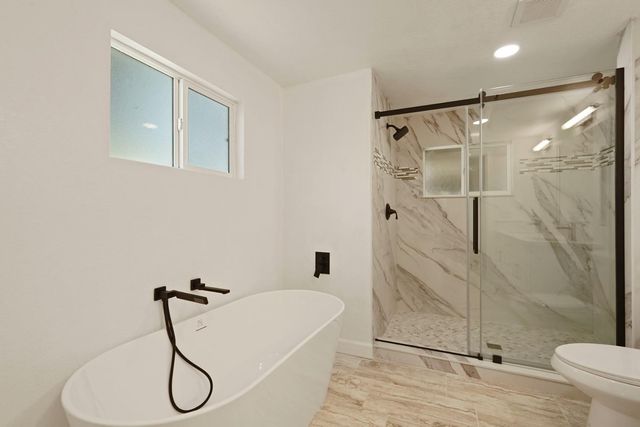 13 River Bend Dr, Lodi, CA 95242