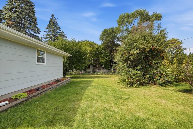 3093 Wilder Street N, Roseville, MN 55113