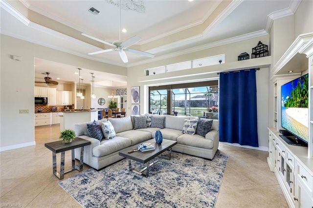 4568 Merganser CT, Naples, FL 34119