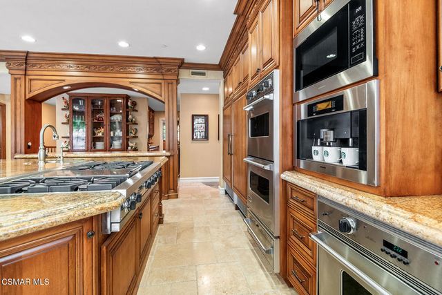 907 Vista Ridge Lane, Westlake Village, CA 91362