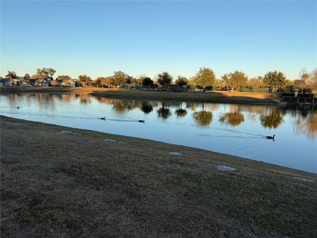 8301 BRIDGEPORT BAY CIRCLE, Mount Dora, FL 32757