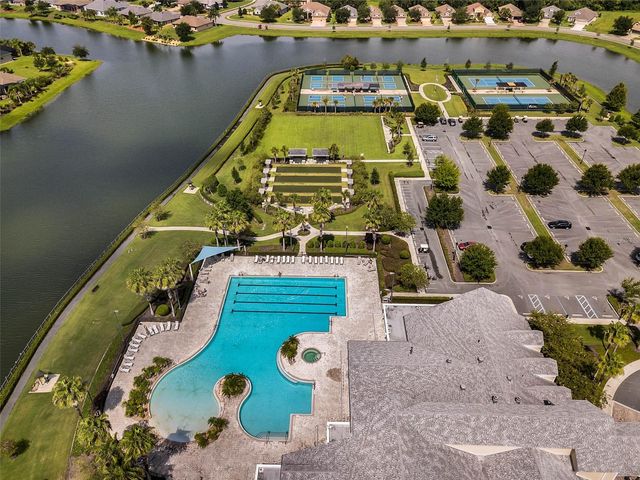 8301 BRIDGEPORT BAY CIRCLE, Mount Dora, FL 32757