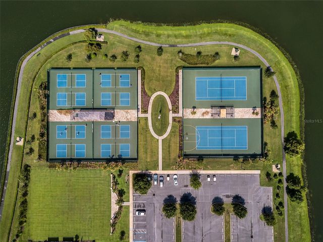8301 BRIDGEPORT BAY CIRCLE, Mount Dora, FL 32757