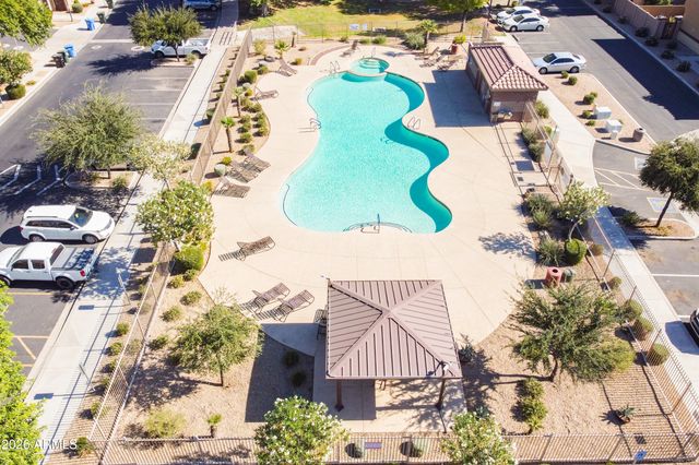 1438 N 80TH Lane, Phoenix, AZ 85043
