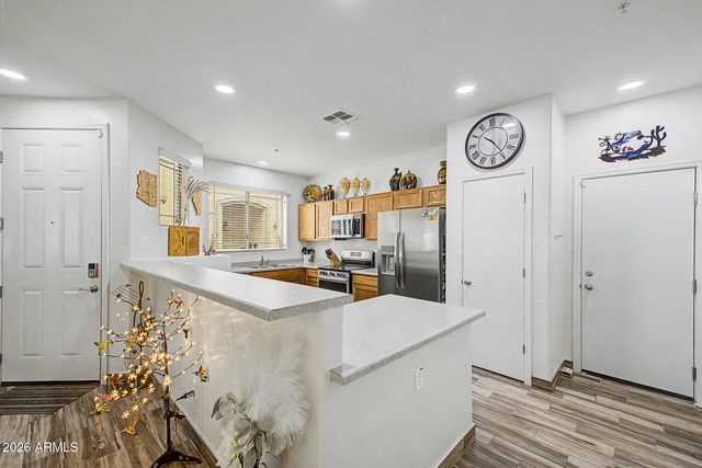 1438 N 80TH Lane, Phoenix, AZ 85043
