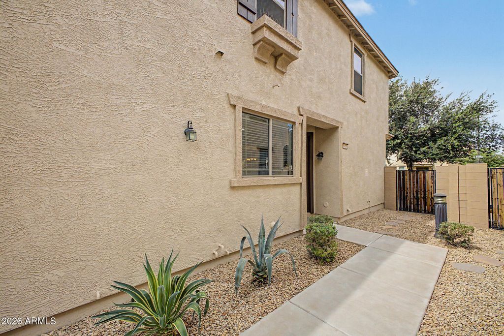 1438 N 80TH Lane, Phoenix, AZ 85043 — photo 2